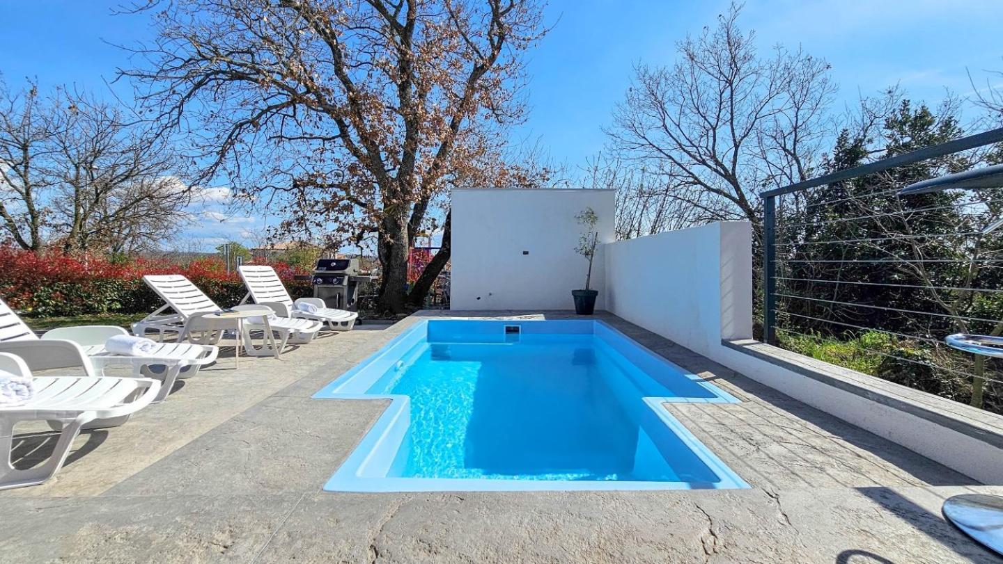 Casa Lutoma Villa Kmeti Kültér fotó