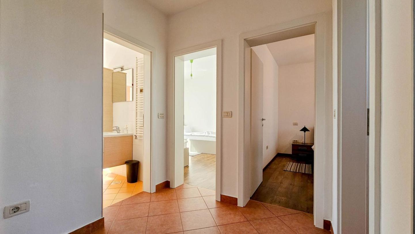 Casa Lutoma Villa Kmeti Kültér fotó