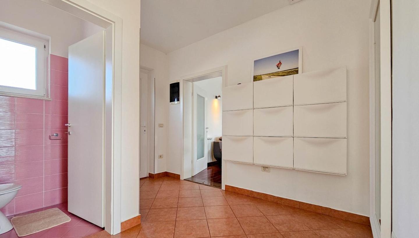 Casa Lutoma Villa Kmeti Kültér fotó