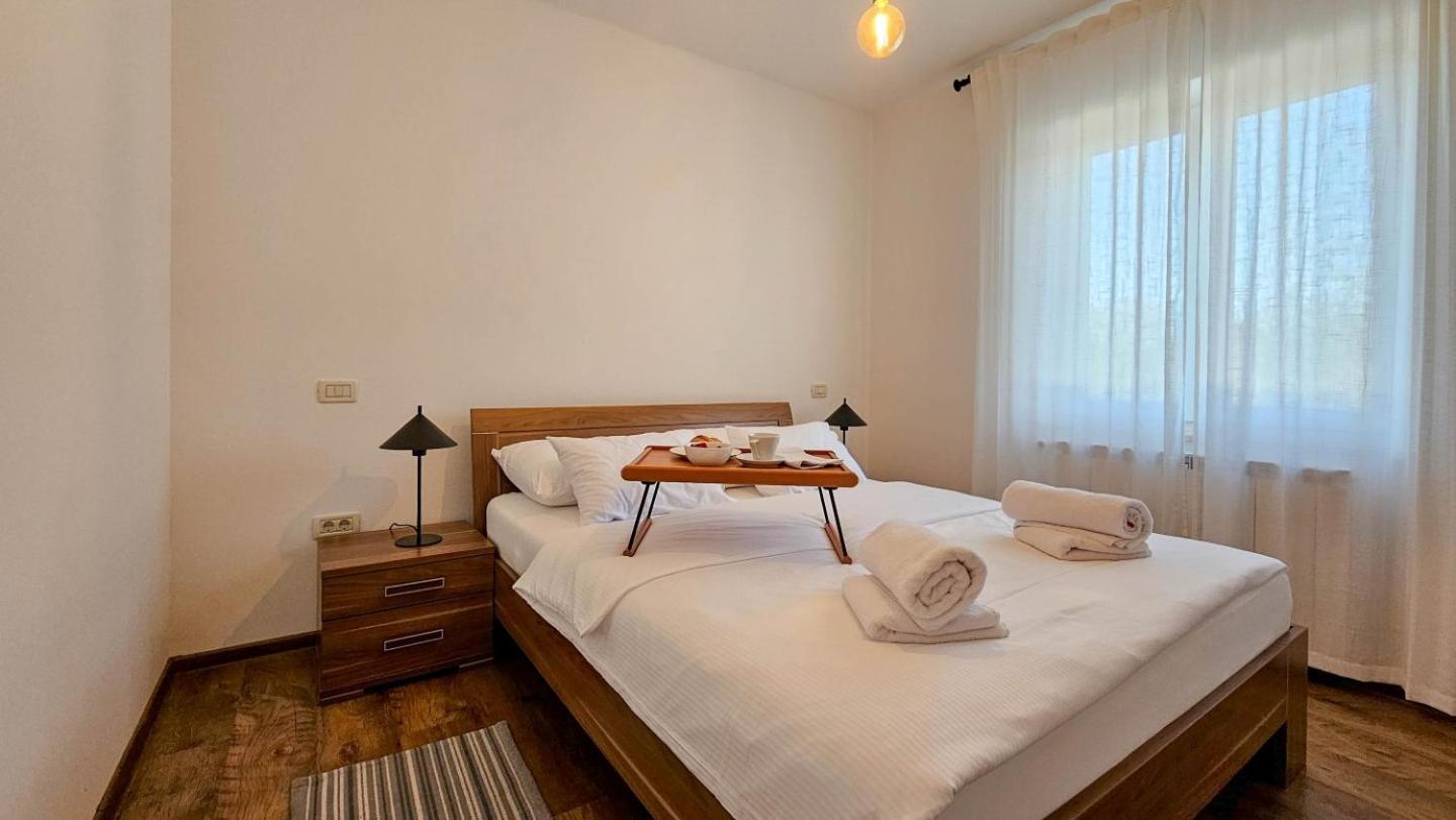 Casa Lutoma Villa Kmeti Kültér fotó