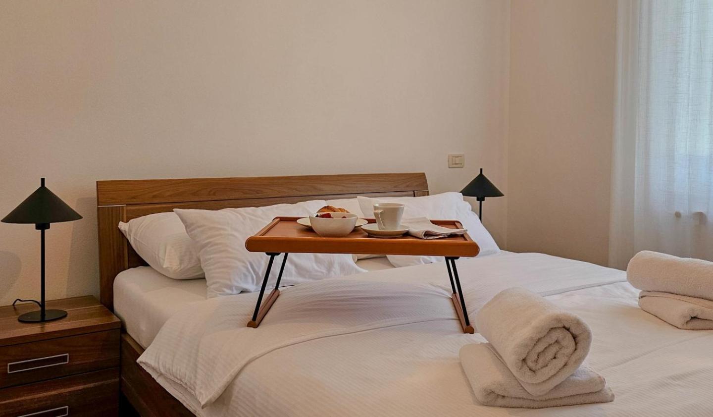 Casa Lutoma Villa Kmeti Kültér fotó