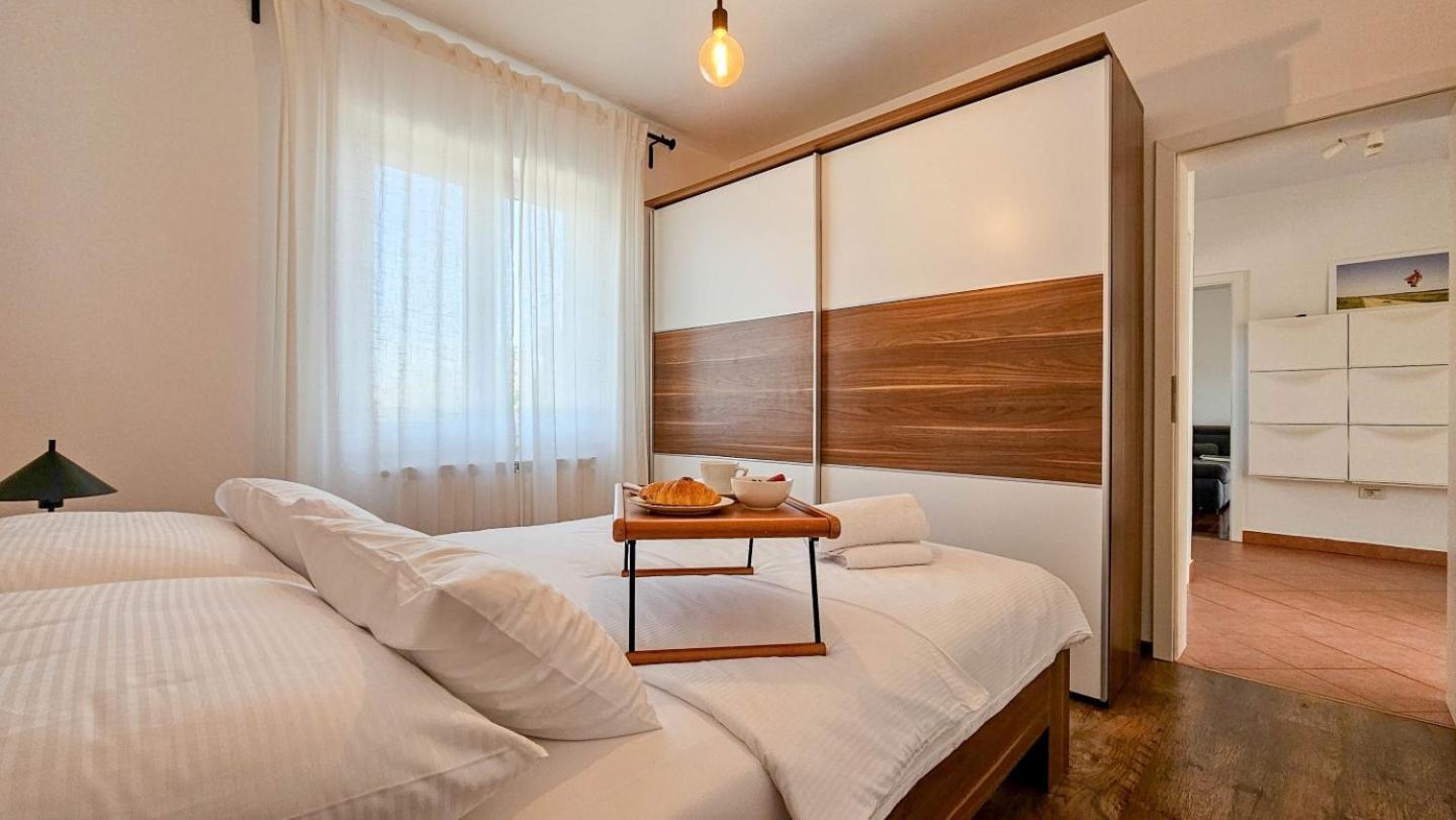 Casa Lutoma Villa Kmeti Kültér fotó